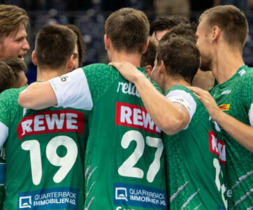 QUARTERBACK Immobilien als Spieltagspräsentator des ersten Heimspiels des SC DHfK Leipzig